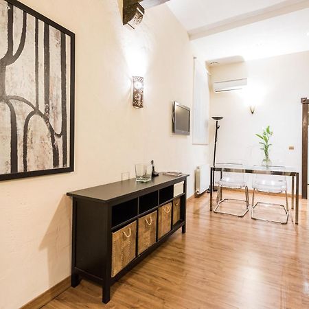 Downtown Jacuzzi Apartment Madrid Bagian luar foto