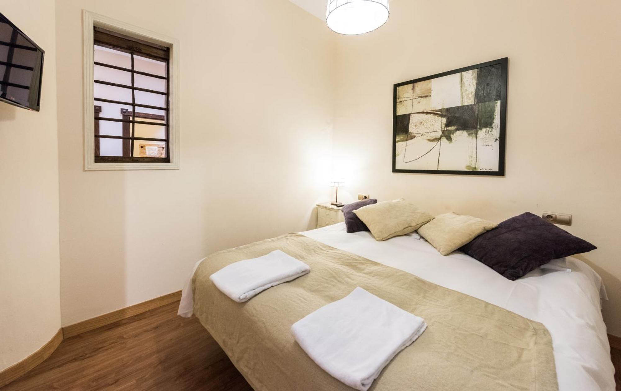 Downtown Jacuzzi Apartment Madrid Bagian luar foto