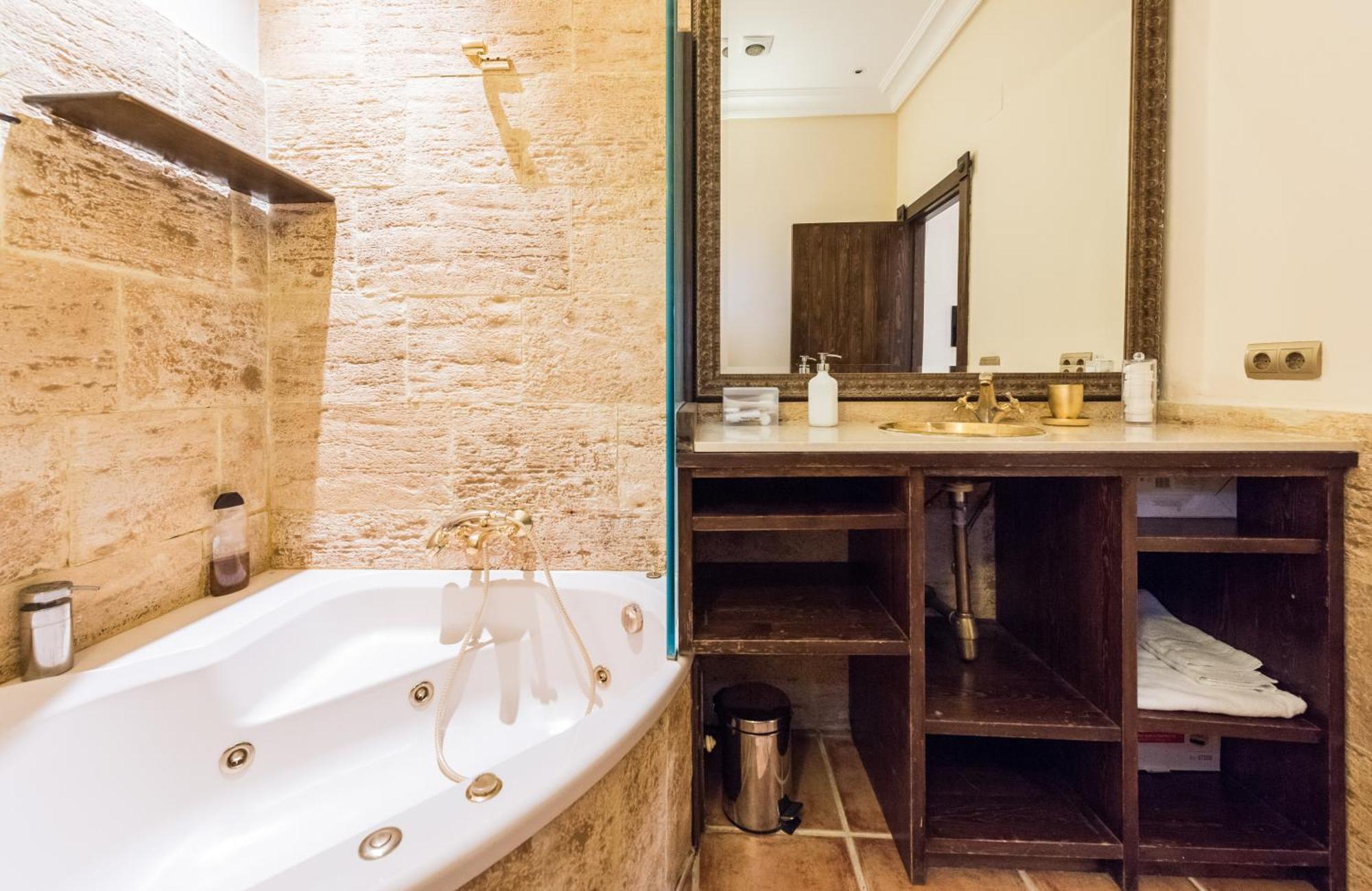 Downtown Jacuzzi Apartment Madrid Bagian luar foto